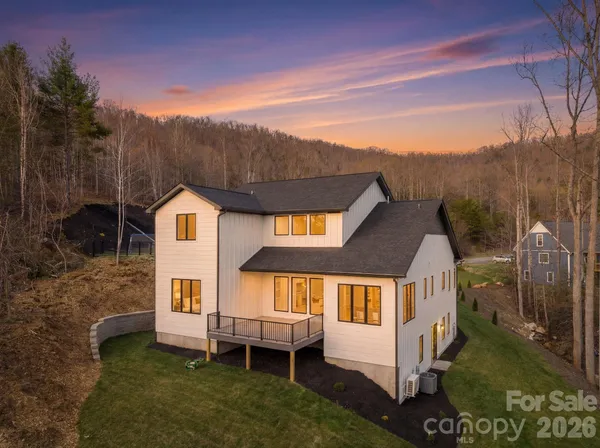 $1,200,000 | 48 Carden Drive, Weaverville, NC 28787