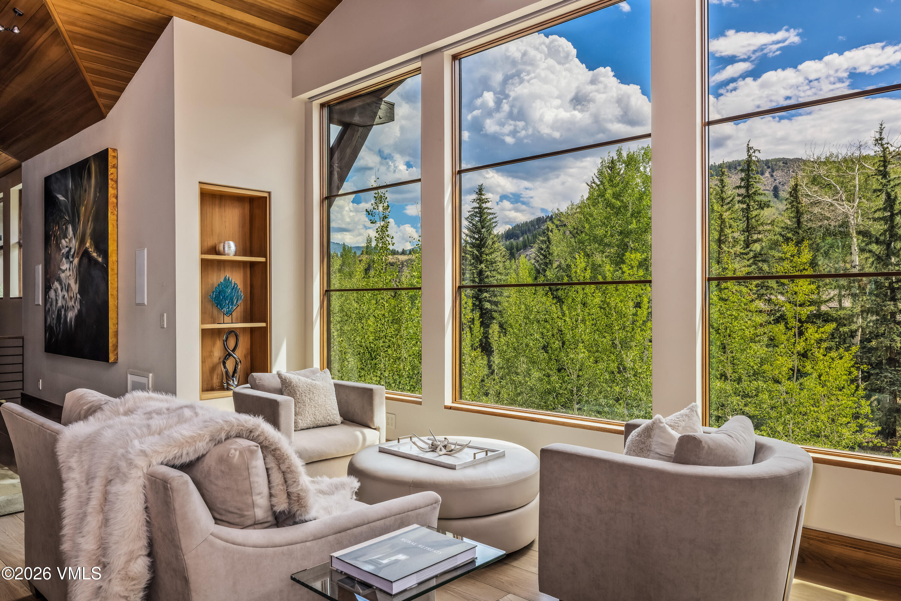 10 Borders Road Beaver Creek, CO 81620 - Photo 5 of 26 Living Room