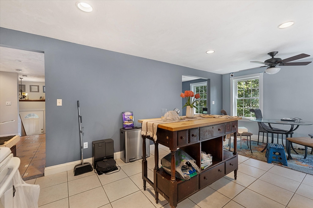 9 Ansonia Road, Unit A Worcester, MA 01605 - Photo 14 of 27 Gallery Image 14