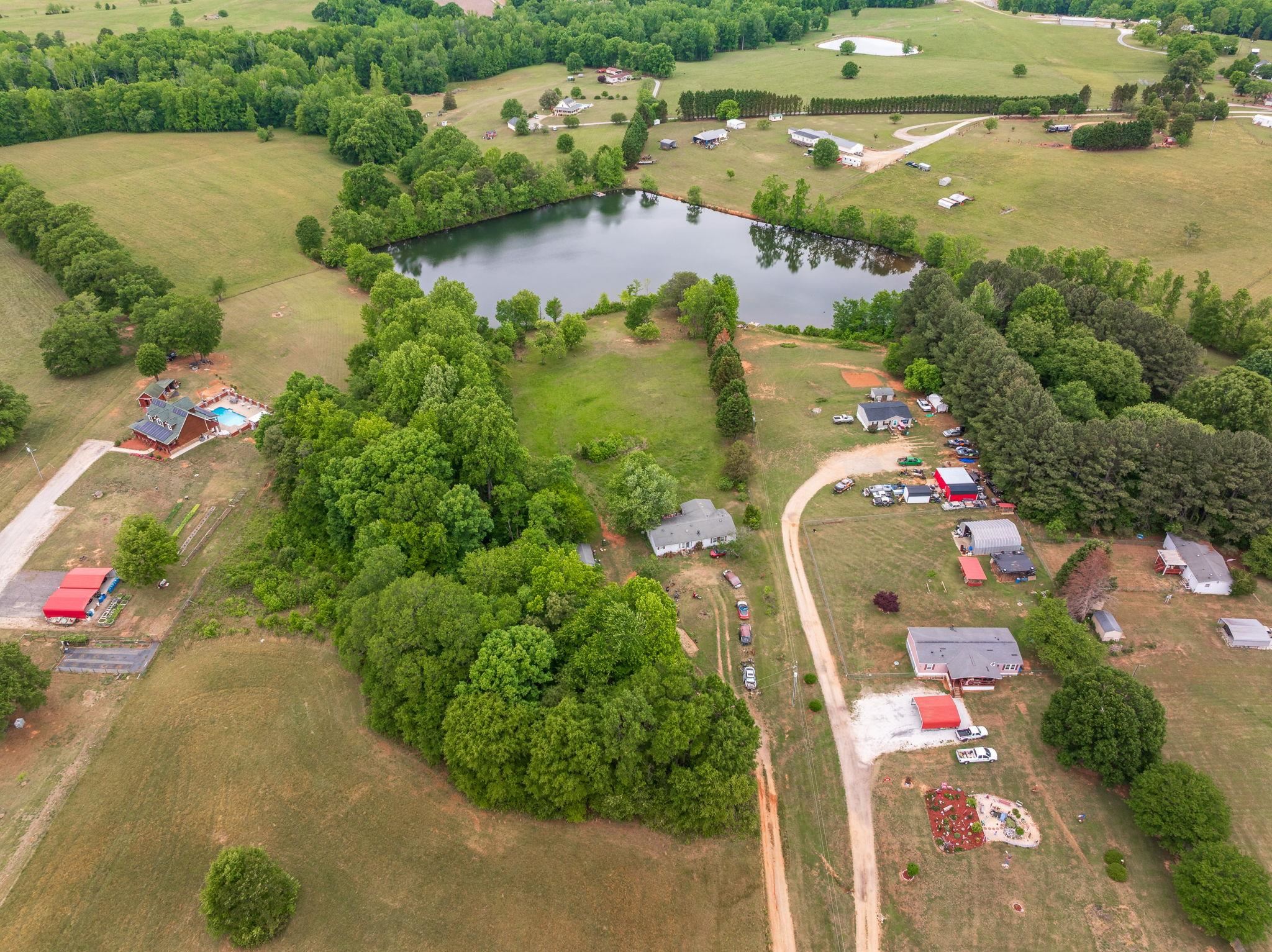 901 Iron Bridge Road Cowpens, SC 29330 - Photo 3 of 8