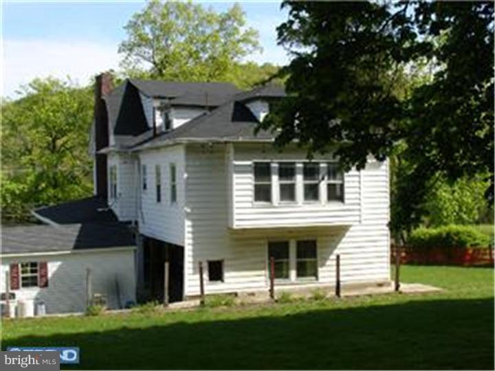 400 Spring Valley Road Reading, PA 19605 - Photo 6 of 16