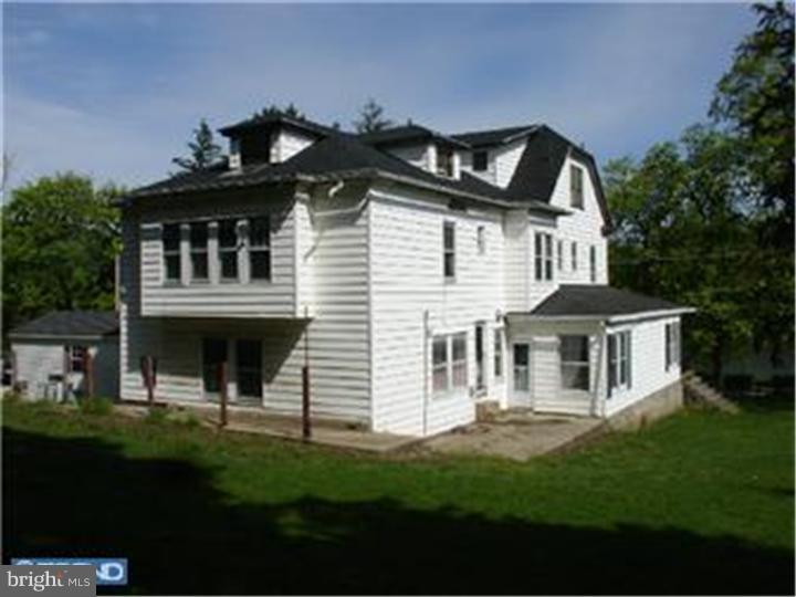 400 Spring Valley Road Reading, PA 19605 - Photo 8 of 16