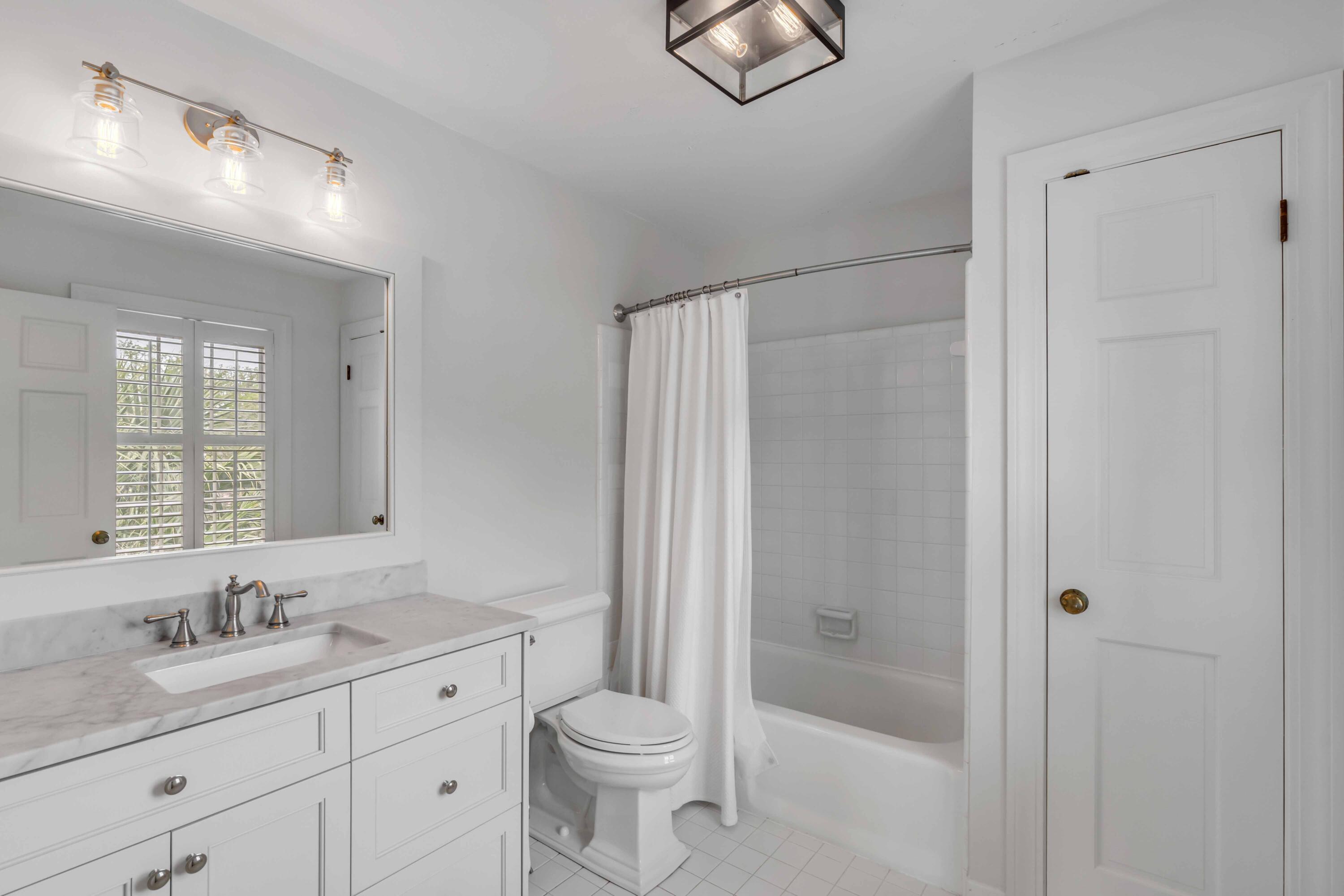 20 Murray Boulevard Charleston, SC 29401 - Photo 28 of 42 Guest Bath