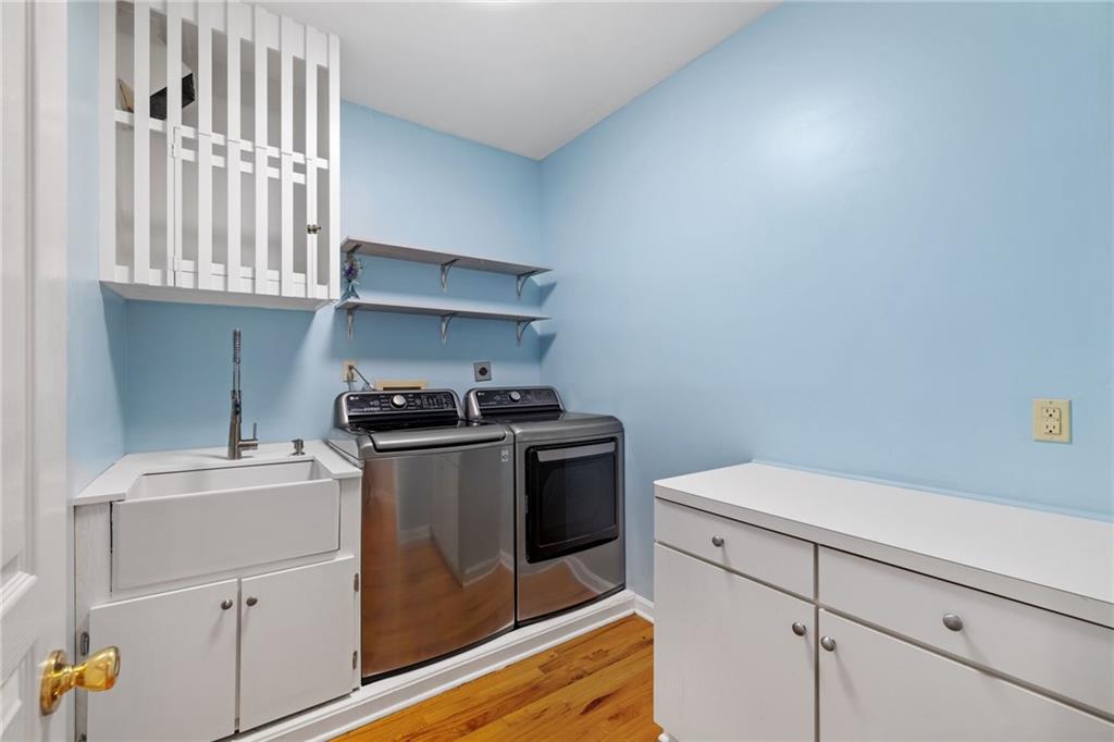 241 Guckert Lane Wexford, PA 15090 - Photo 17 of 47 Laundry Room Main Floor.