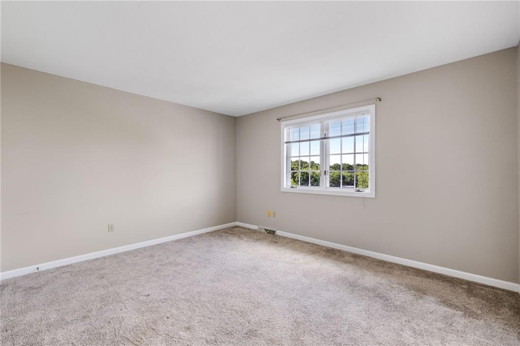 241 Guckert Lane Wexford, PA 15090 - Photo 27 of 47 Alternate View of bedroom 2.