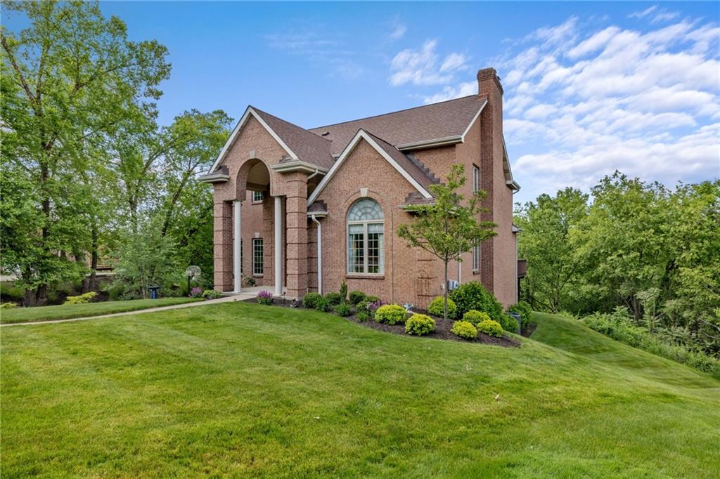 241 Guckert Lane Wexford, PA 15090 - Photo 3 of 47