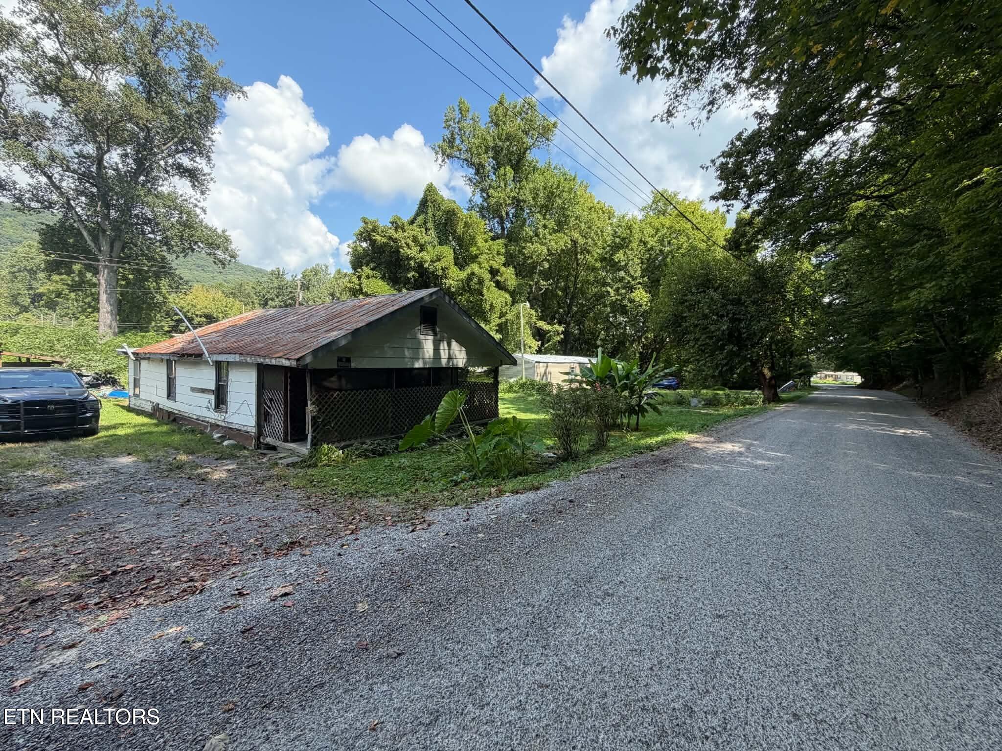 410 Ideal Valley Road Spring City, TN 37381 - Photo 23 of 23 50fcbbe0-5414-4832-86e9-00da78469b2b