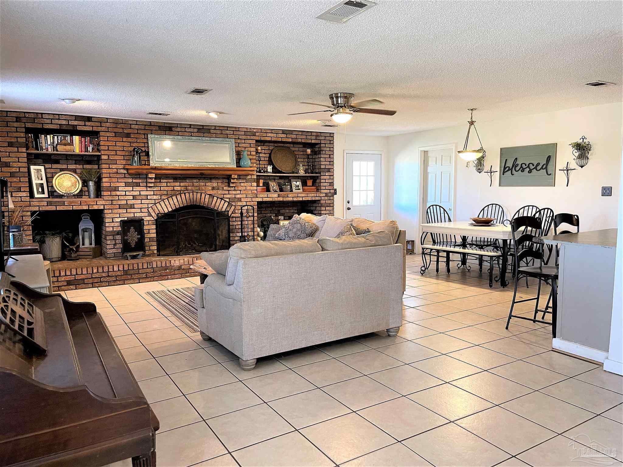 3903 Nowling Road Jay, FL 32565 - Photo 4 of 30 Gallery Image 4