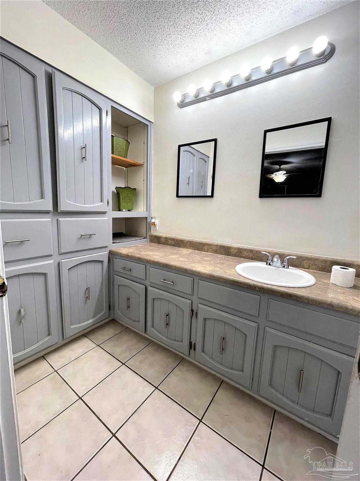 3903 Nowling Road Jay, FL 32565 - Photo 6 of 30 Gallery Image 6