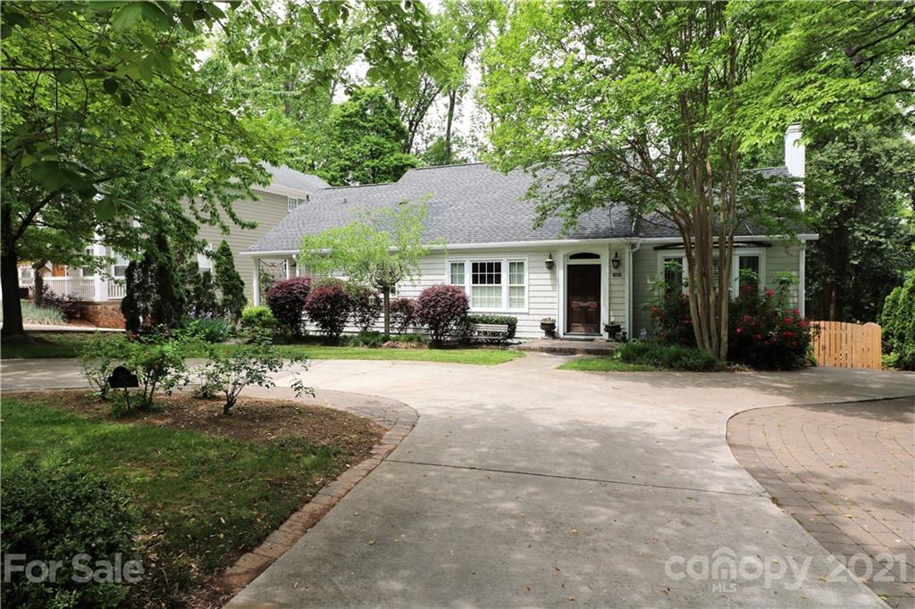 1405 Lilac Road Charlotte, NC 28209 - Photo 35 of 39 front view of a house with a yard