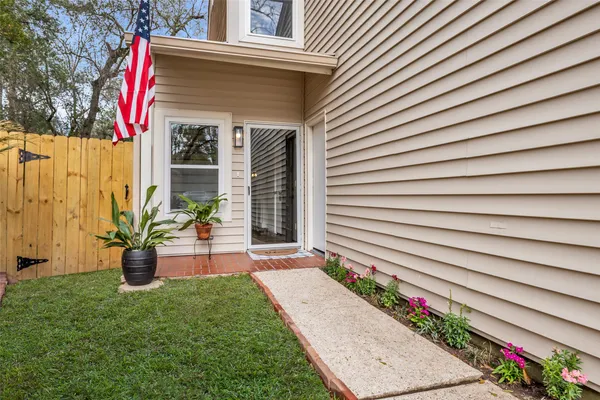 $442,000 | 1810 North Red Cedar Circle, The Woodlands, TX 77380