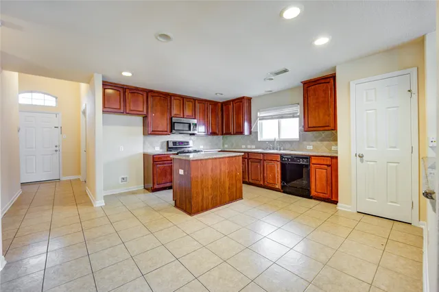 $2,200 | 16718 Mackenzie Mesa Drive, Spring, TX 77379