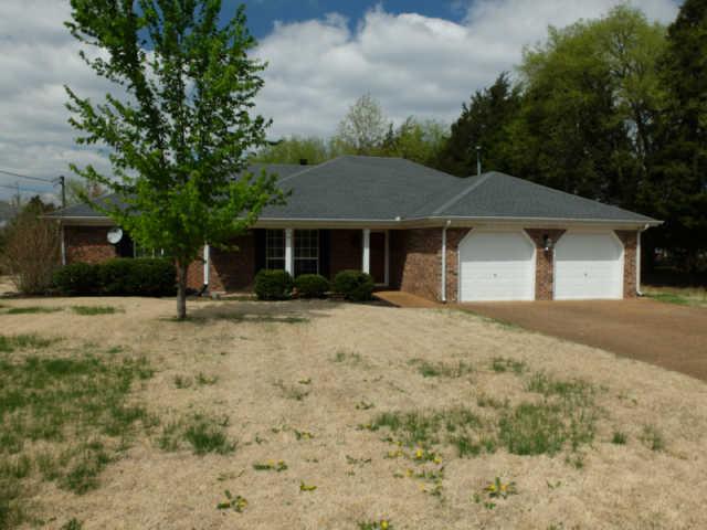 5009 Sam Davis Road Smyrna, TN 37167 - Photo 1 of 12 Great house with no steps.
