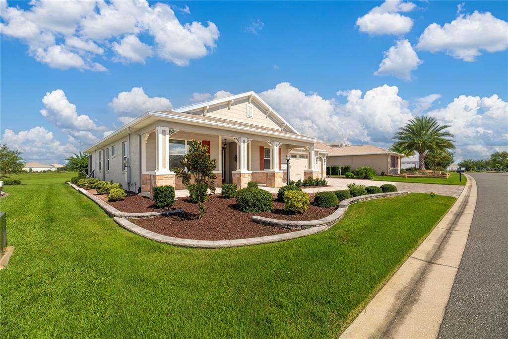 8883 Southwest 85th Loop Ocala, FL 34481 - Photo 1 of 44