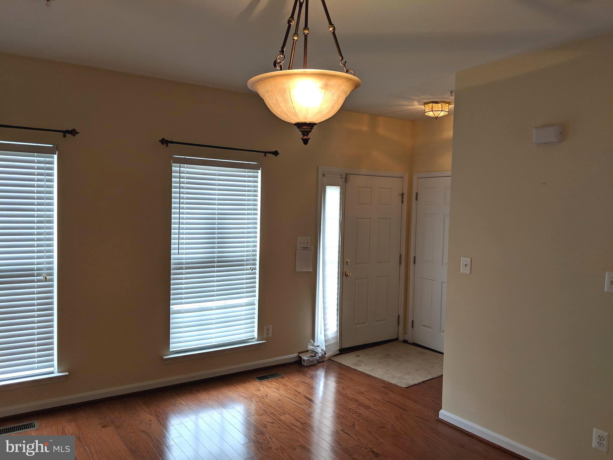 1807 Waltman Road Edgewood, MD 21040 - Photo 4 of 23 Living room