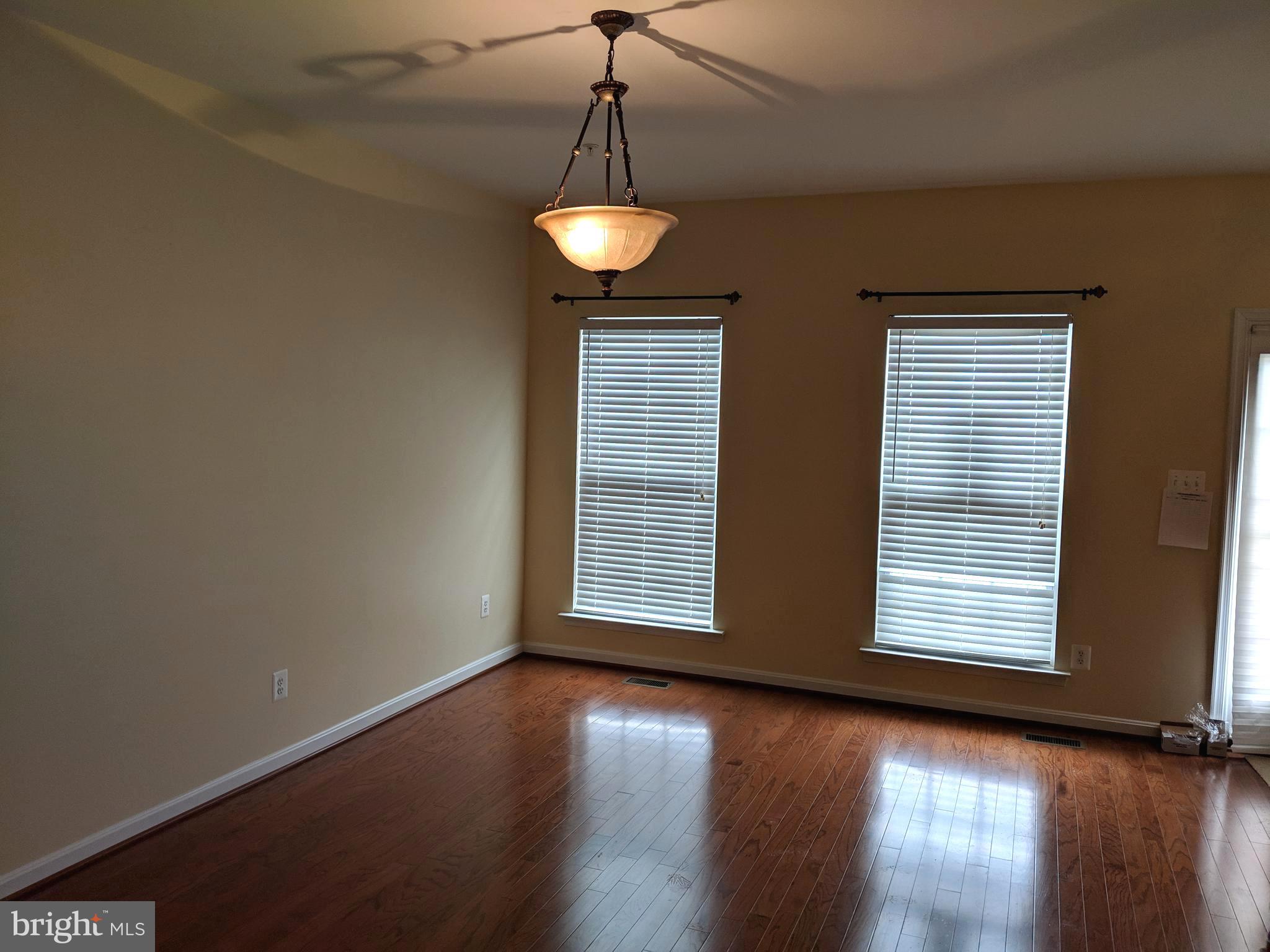 1807 Waltman Road Edgewood, MD 21040 - Photo 5 of 23 Living room