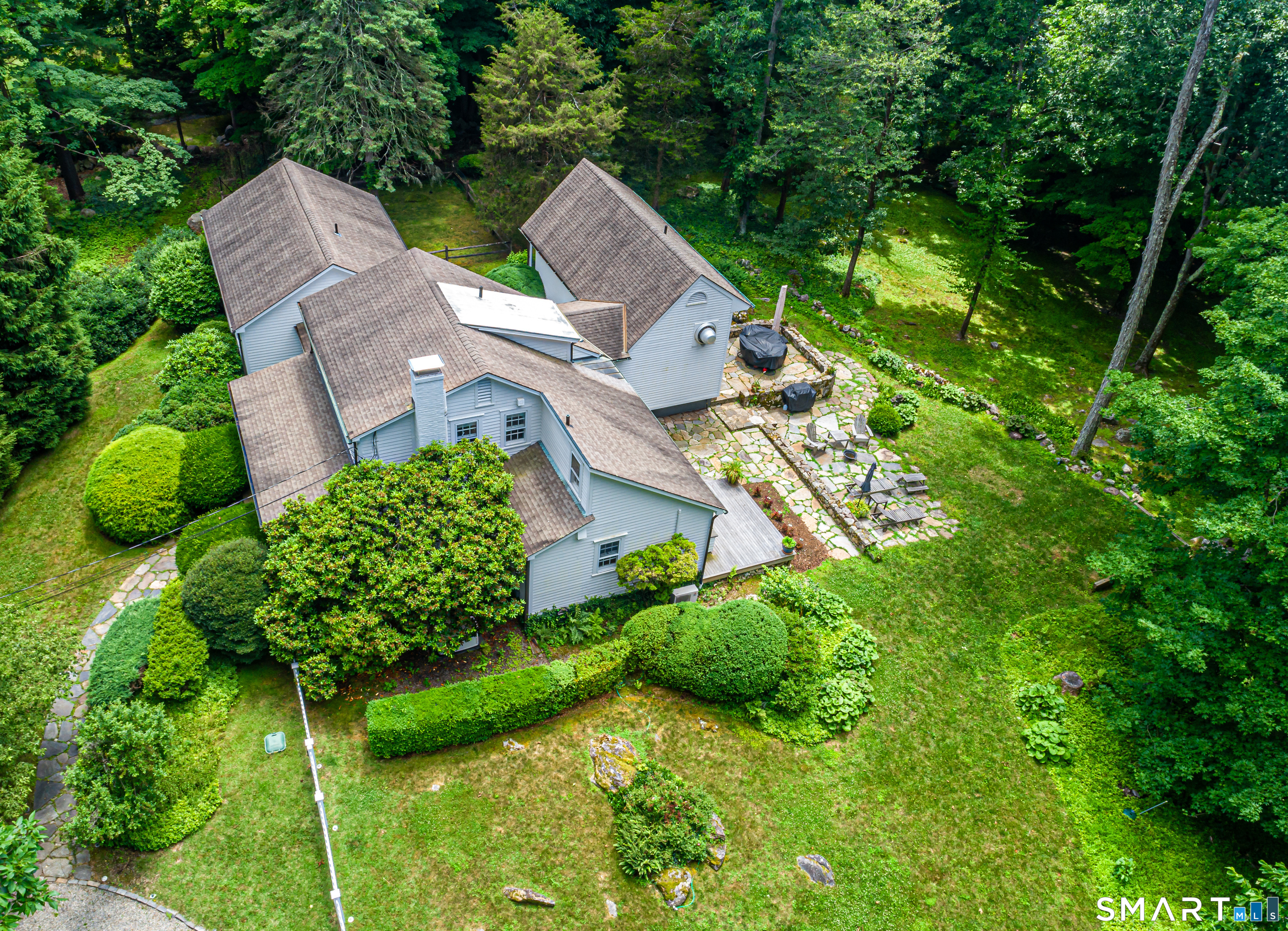 896 Westport Road Easton, CT 06612 - Photo 1 of 33