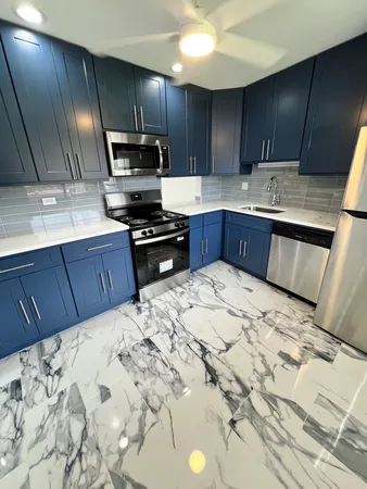 $1,750 | 2303 Holiday Terrace, Unit 41, Lansing, IL 60438