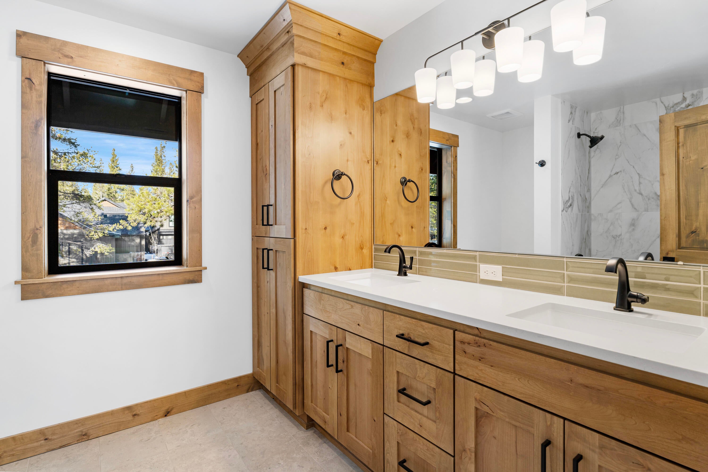 17815 Preservation Loop, Unit 459 Bend, OR 97707 - Photo 37 of 53 Upstairs Bathroom