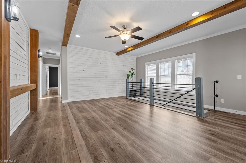 4100 Presbyterian Road Greensboro, NC 27406 - Photo 11 of 40 Living room