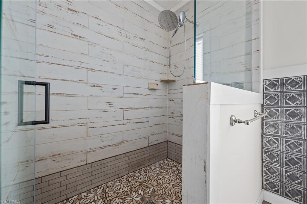 4100 Presbyterian Road Greensboro, NC 27406 - Photo 25 of 40 Tiled Walk in Shower
