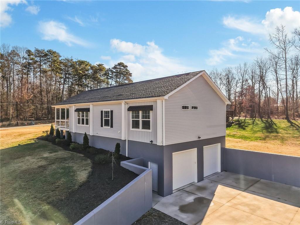 4100 Presbyterian Road Greensboro, NC 27406 - Photo 34 of 40 9 ft Garage Doors