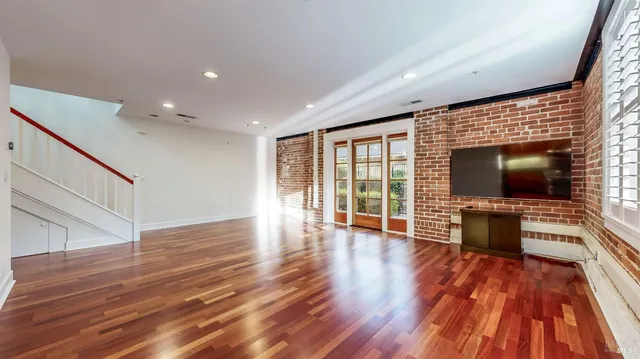 $749,000 | 331 Keller Street, Unit 11, Petaluma, CA 94952