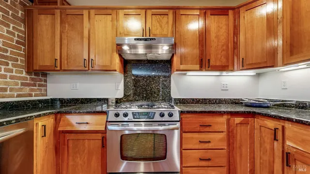 $749,000 | 331 Keller Street, Unit 11, Petaluma, CA 94952