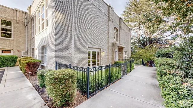 $749,000 | 331 Keller Street, Unit 11, Petaluma, CA 94952