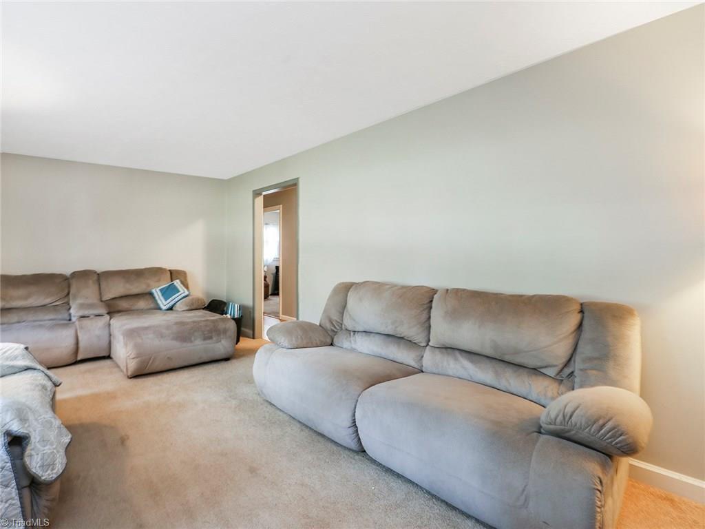 1624 Pecan Road Reidsville, NC 27320 - Photo 3 of 29 Living Room freshly painted