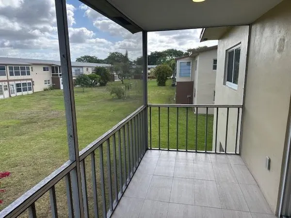 $1,650 | 7605 Northwest 5th Court, Unit 208, Margate, FL 33063