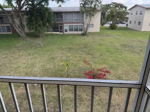 $1,650 | 7605 Northwest 5th Court, Unit 208, Margate, FL 33063