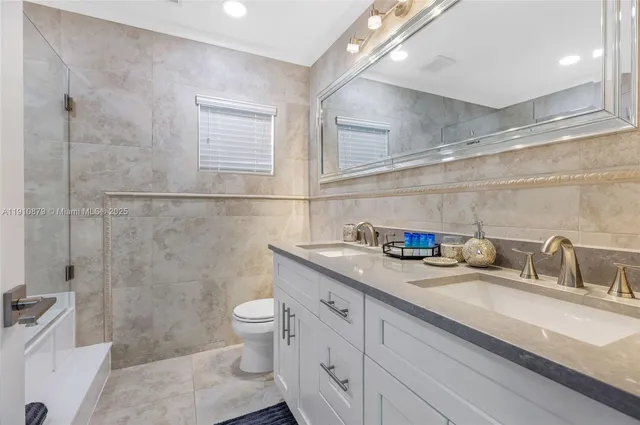 $1,199,900 | 1984 Windward Drive, Lauderdale-by-the-Sea, FL 33062