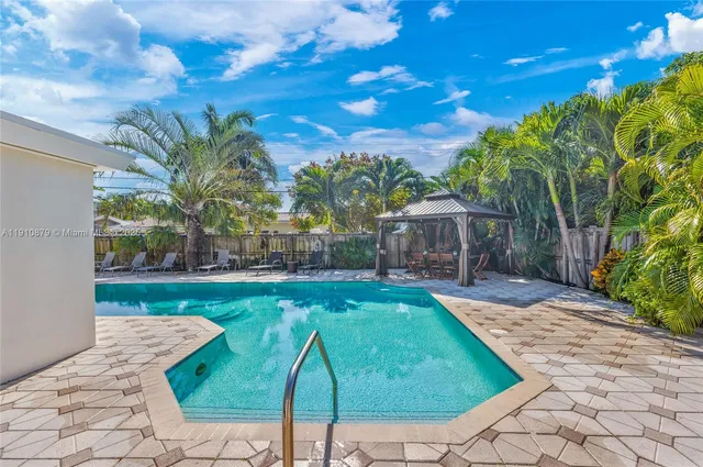 $1,199,900 | 1984 Windward Drive, Lauderdale-by-the-Sea, FL 33062