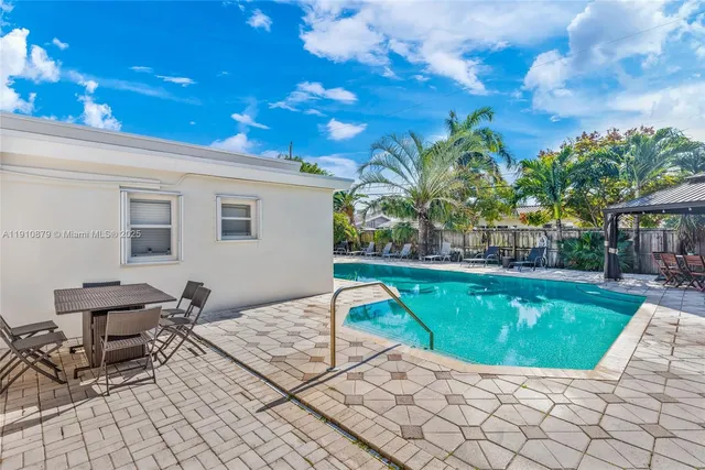 $1,199,900 | 1984 Windward Drive, Lauderdale-by-the-Sea, FL 33062