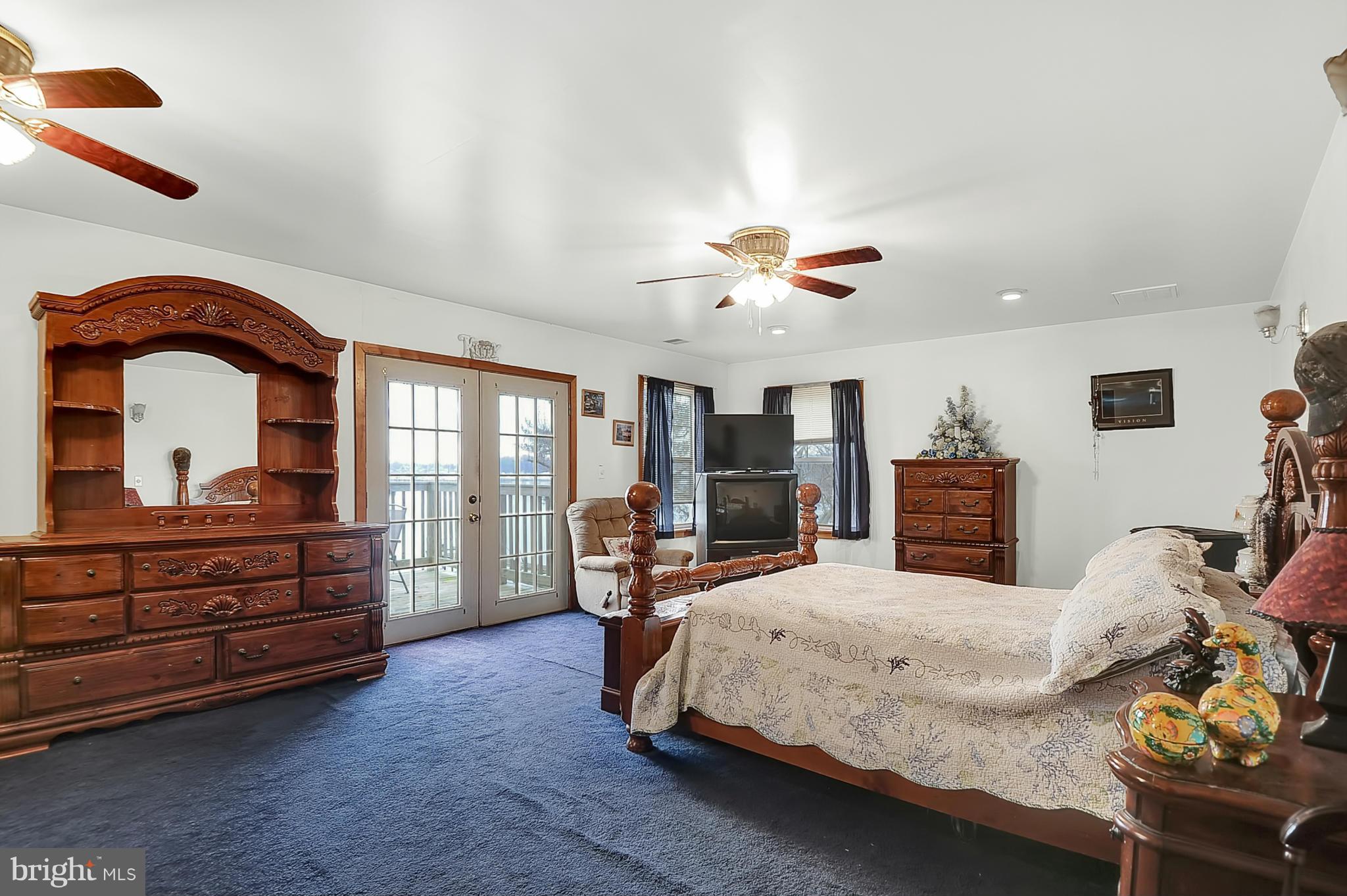 921 Sue Grove Road Baltimore, MD 21221 - Photo 15 of 28 Bedroom (Master)