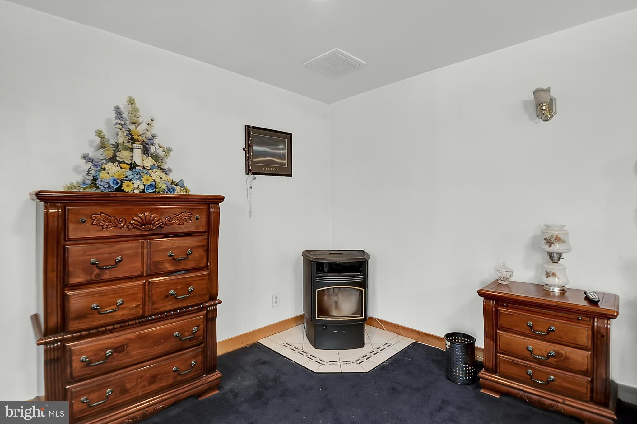 921 Sue Grove Road Baltimore, MD 21221 - Photo 16 of 28 Bedroom (Master)