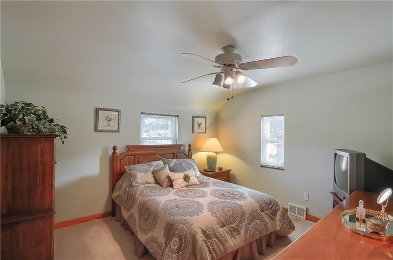 203 Gass Road Pittsburgh, PA 15229 - Photo 16 of 25 Guest bedroom with neutral tones, generous storage and sunlight.