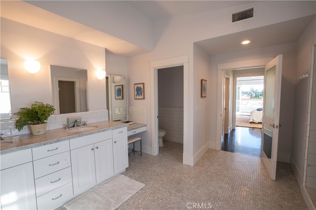 562 24th Place Hermosa Beach, CA 90254 - Photo 26 of 75