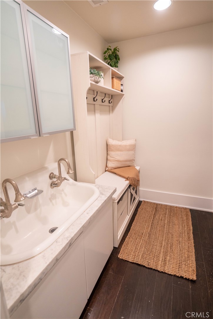 562 24th Place Hermosa Beach, CA 90254 - Photo 41 of 75