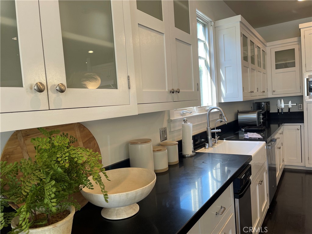 562 24th Place Hermosa Beach, CA 90254 - Photo 71 of 75