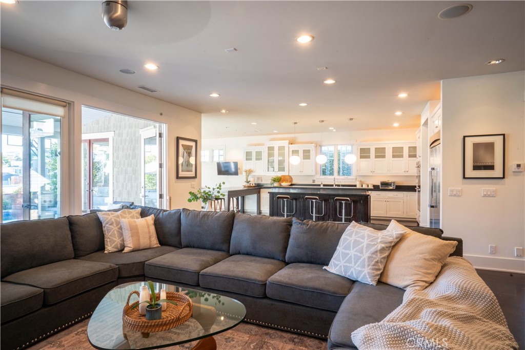 562 24th Place Hermosa Beach, CA 90254 - Photo 9 of 75 a living room with furniture and a large window