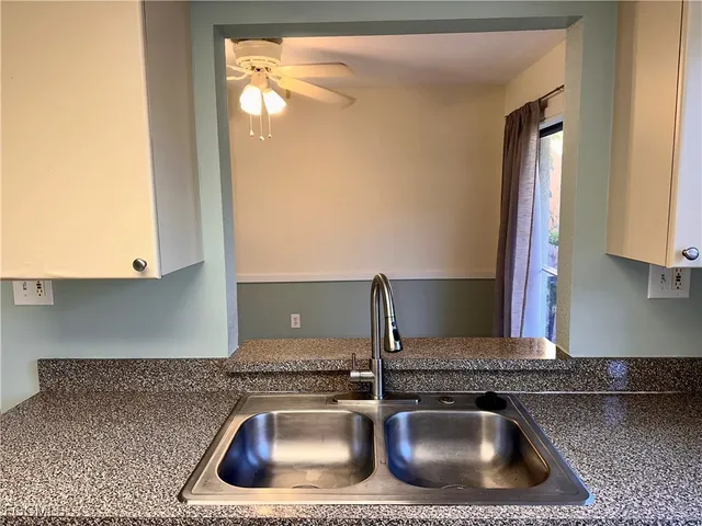 $1,500 | 12650 Kenwood Lane, Unit A, Fort Myers, FL 33907