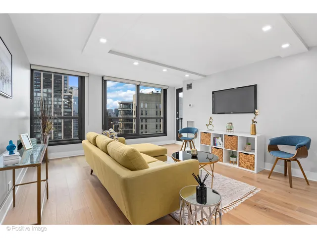 $429,900 | 1030 North State Street, Unit 21K, Chicago, IL 60610