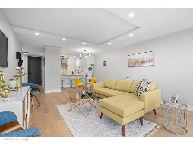 $429,900 | 1030 North State Street, Unit 21K, Chicago, IL 60610