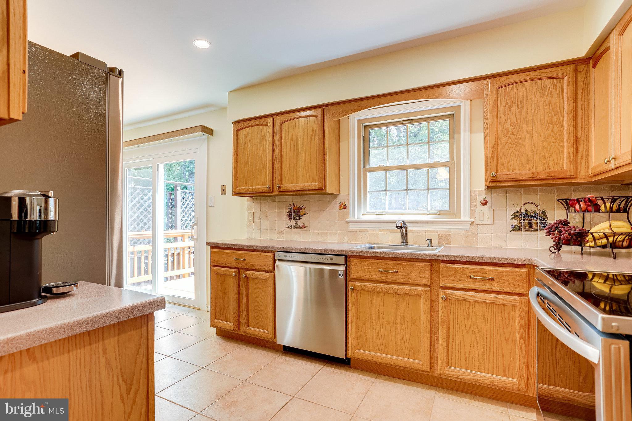 7947 Hidden Bridge Drive Springfield, VA 22153 - Photo 12 of 61