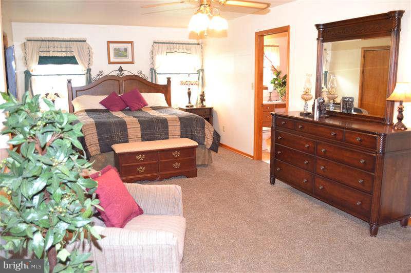 727 Medway Road Hagerstown, MD 21740 - Photo 16 of 30 Master Suite