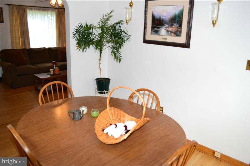 727 Medway Road Hagerstown, MD 21740 - Photo 5 of 30 Dining Room Opens to Living Room