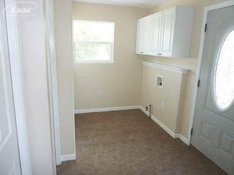 9074 McCall Road Grand Blanc, MI 48439 - Photo 10 of 14 20166280-9.JPG