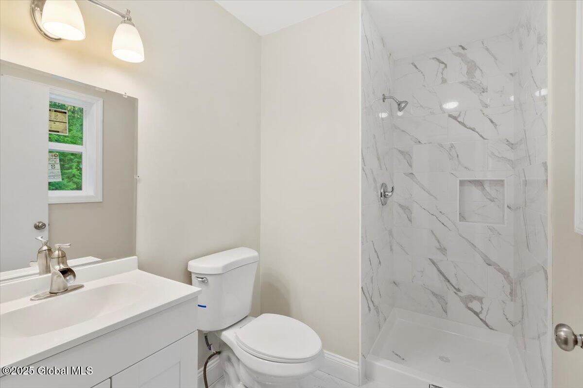 452 Blue Factory Road Poestenkill, NY 12018 - Photo 28 of 36 22-MW2_9295